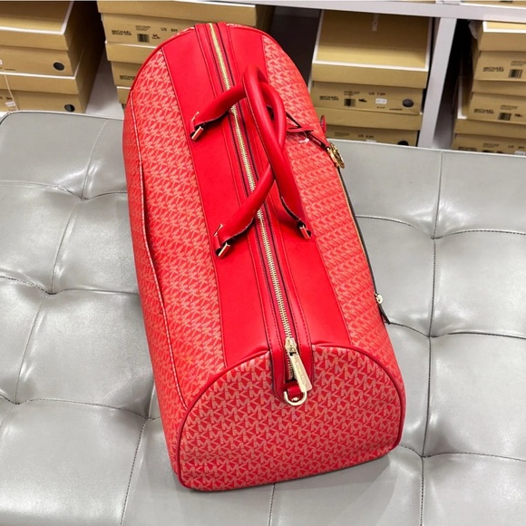 Michael Kors Travel XL Large Duffle Bag Signature MK Bright Red Gold - Picture 4 of 5